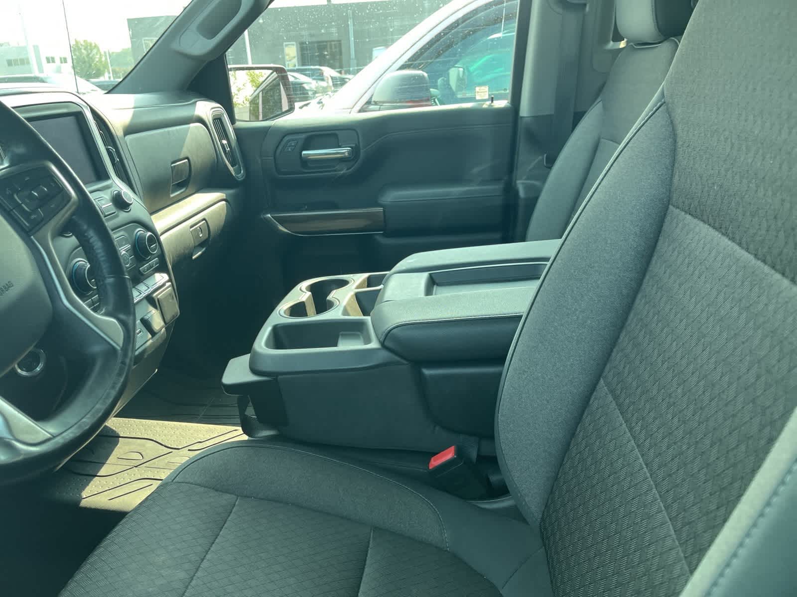 Thumbnail: 2019 Chevrolet Silverado 1500 - 22