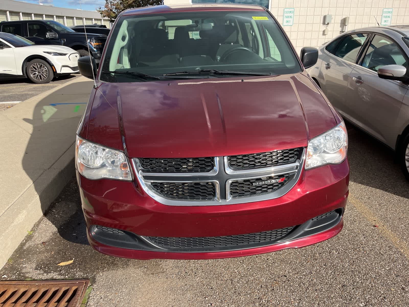 Thumbnail: 2018 Dodge Grand Caravan - 22