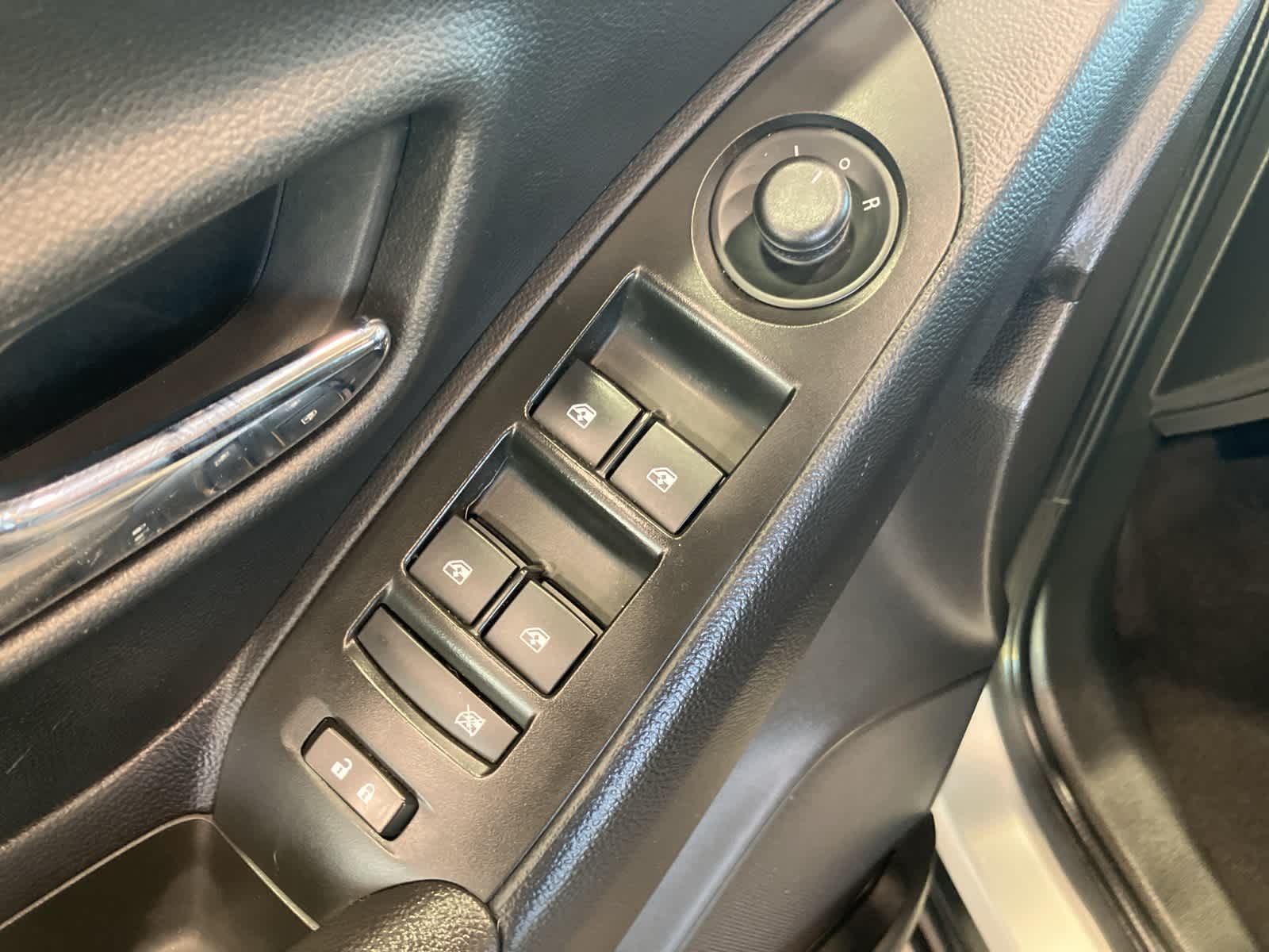 Thumbnail: 2017 Chevrolet Trax - 12