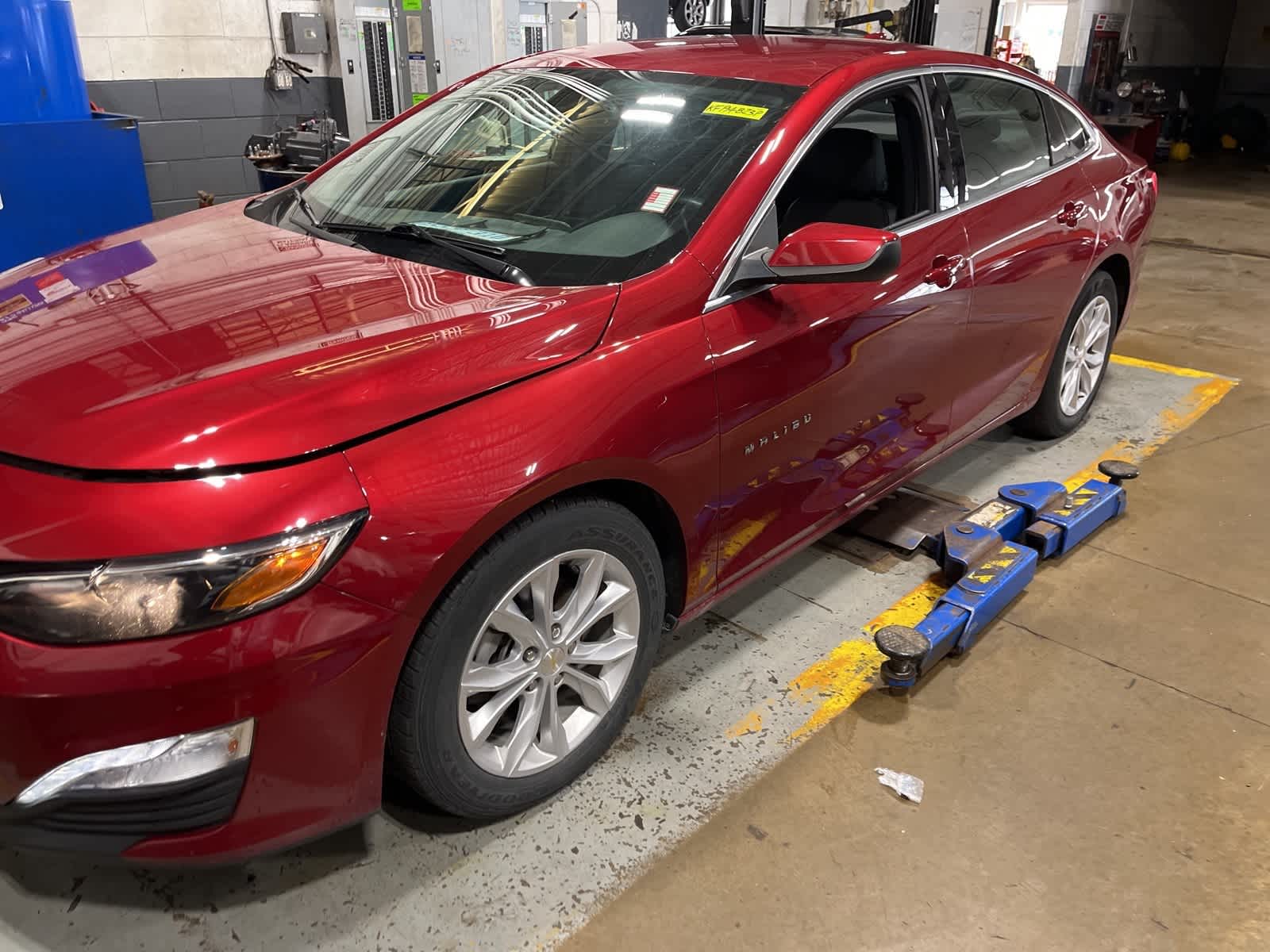 Thumbnail: 2019 Chevrolet Malibu - 3