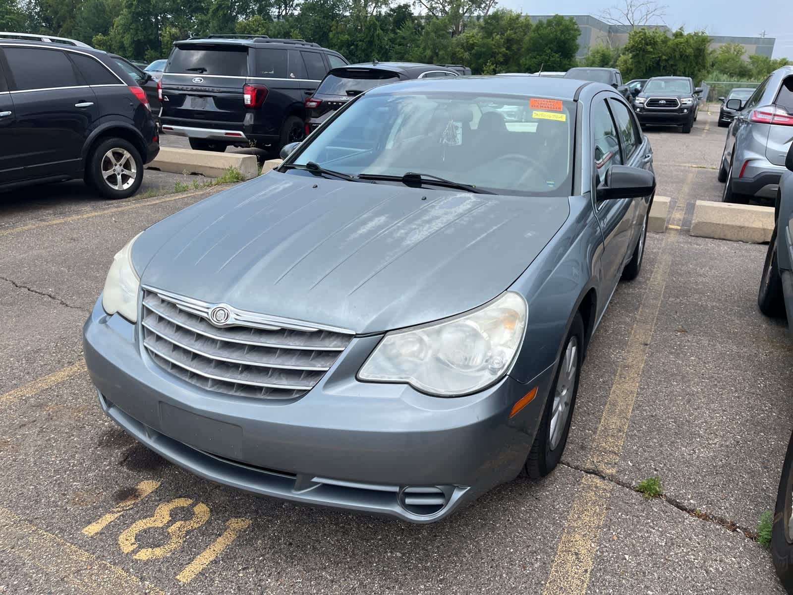 Thumbnail: 2009 Chrysler Sebring - 3