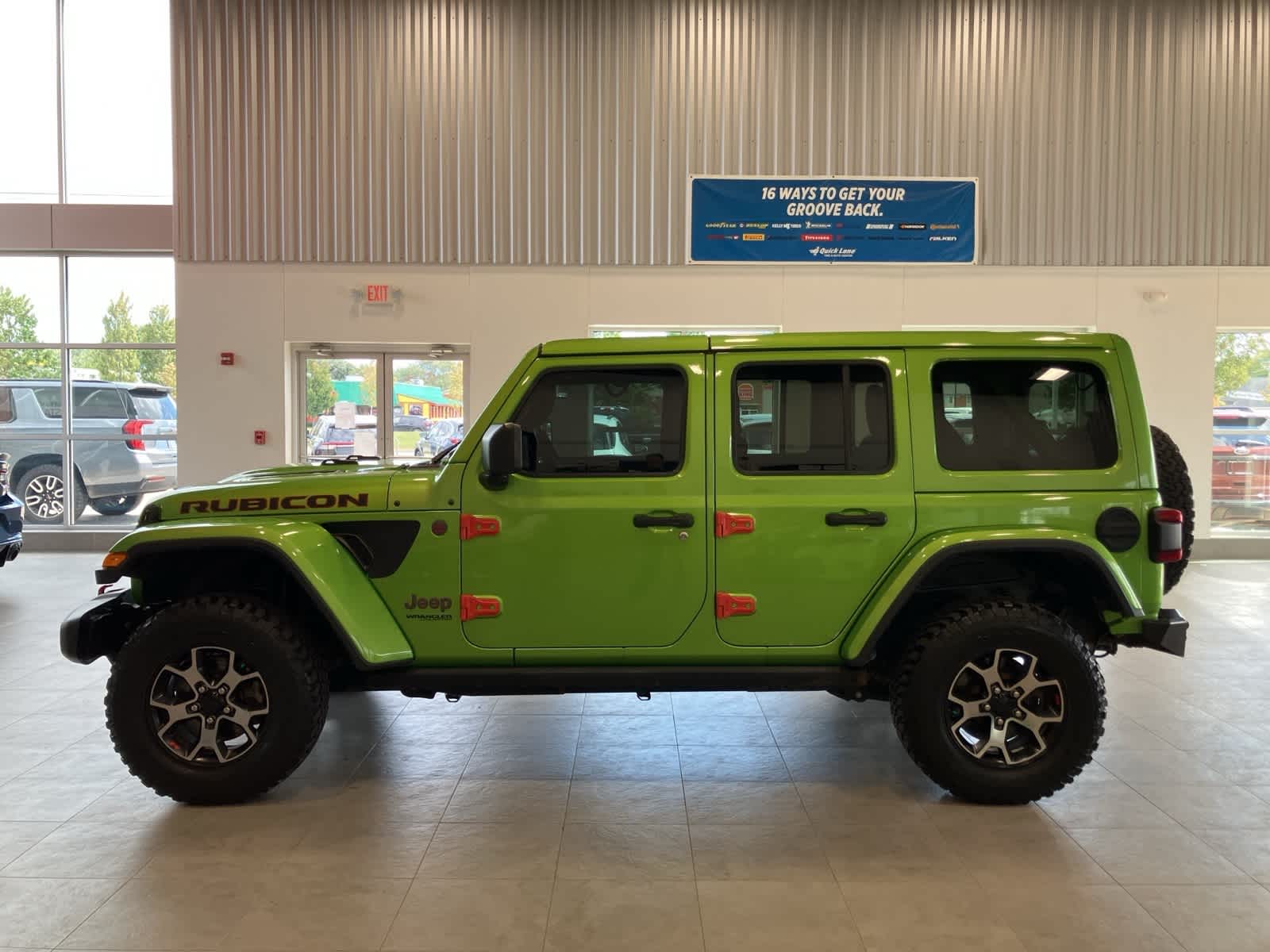 Thumbnail: 2019 Jeep Wrangler - 8