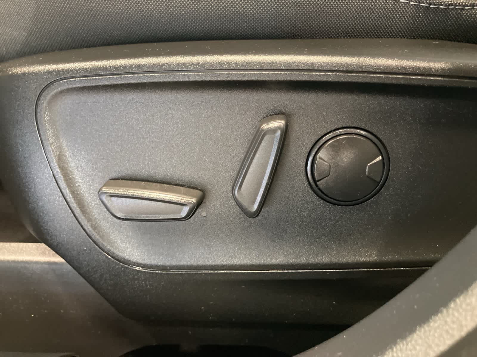 Thumbnail: 2022 Ford Escape - 11