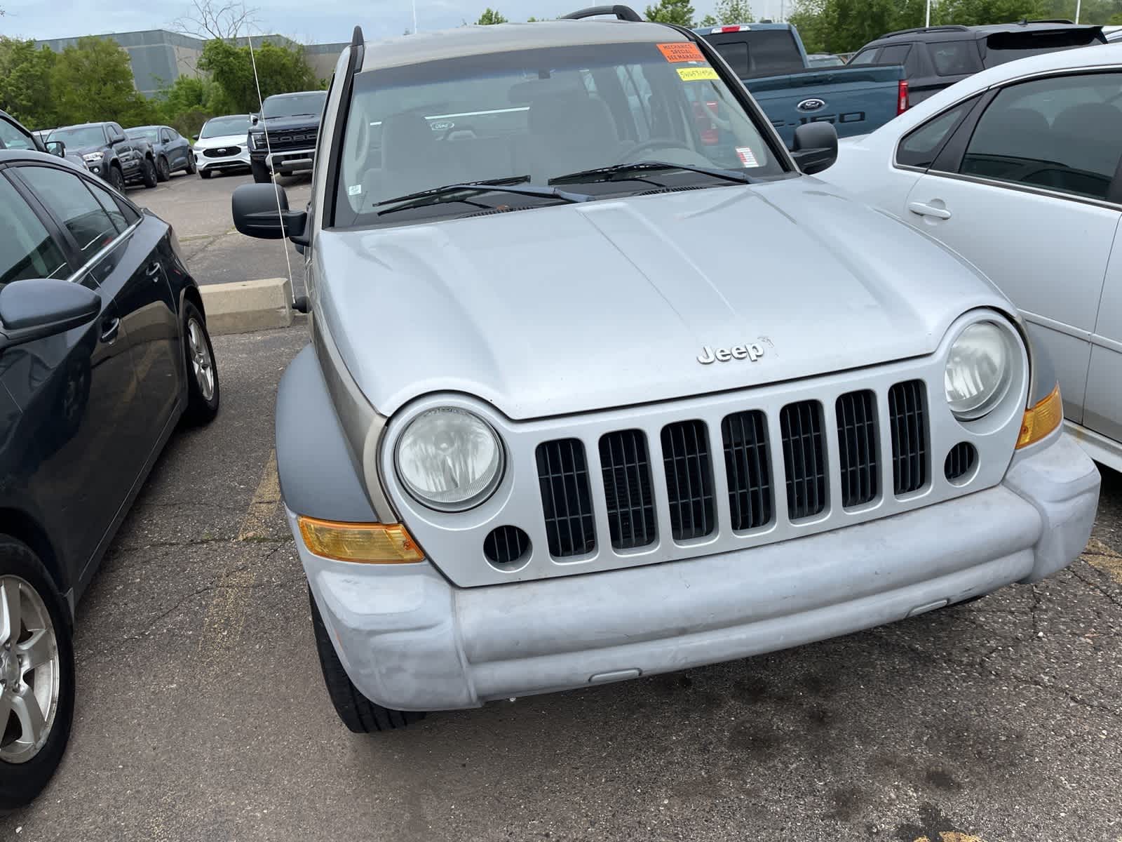 Thumbnail: 2005 Jeep Liberty - 20