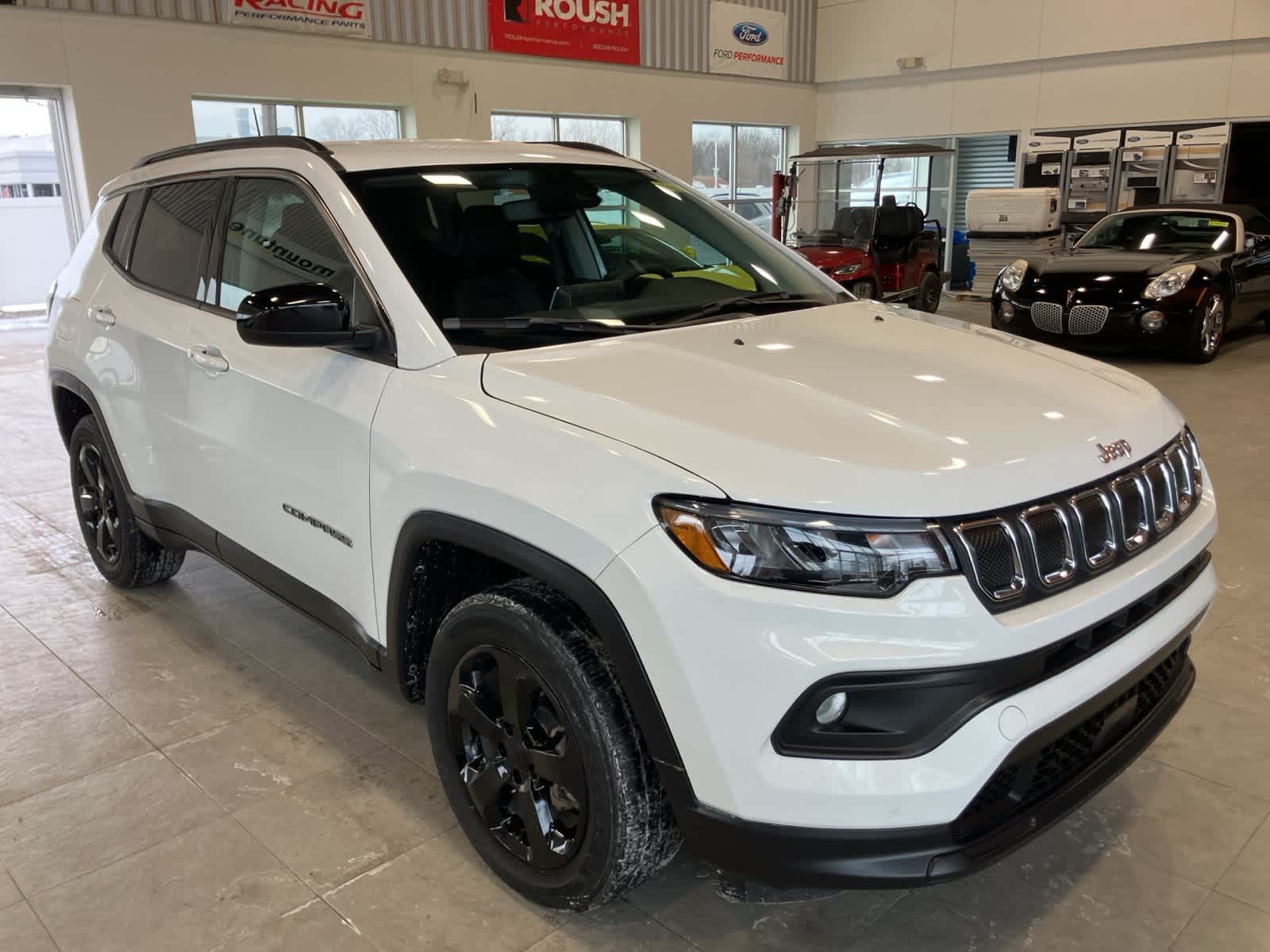 Thumbnail: 2022 Jeep Compass - 3