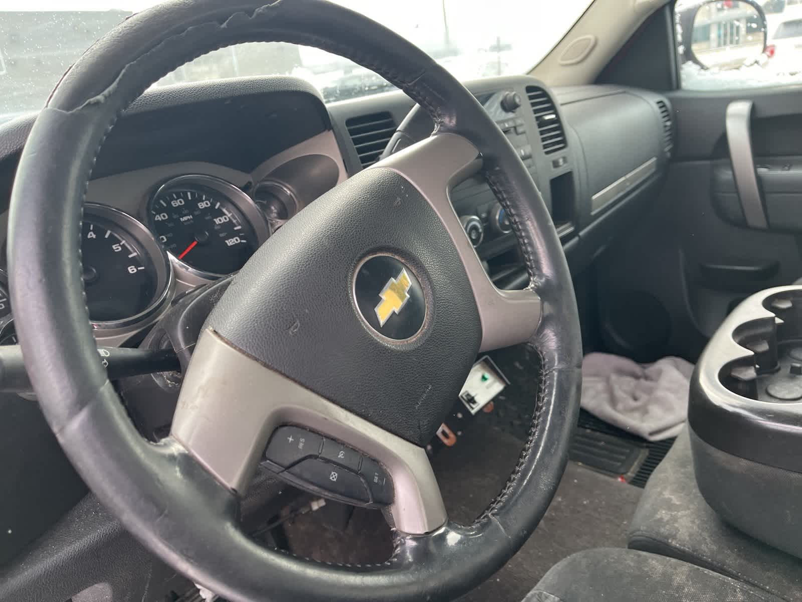 Thumbnail: 2014 Chevrolet Silverado 2500 - 30