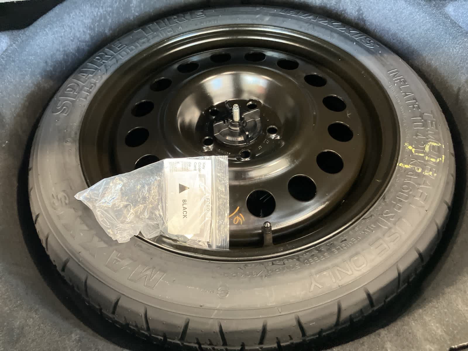 Thumbnail: 2022 Lincoln Corsair - 35