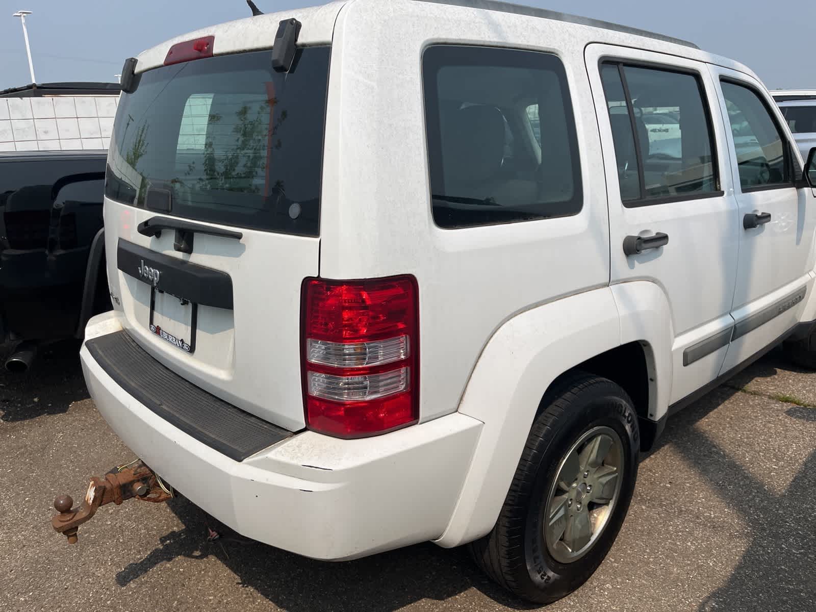 Thumbnail: 2012 Jeep Liberty - 9