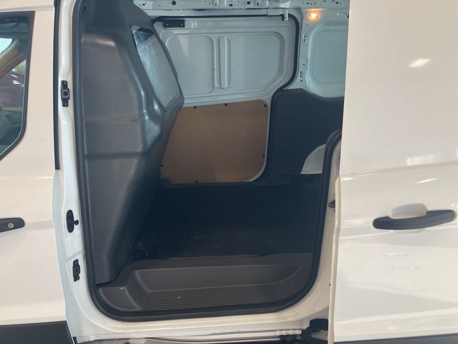 Thumbnail: 2022 Ford Transit Series - 20