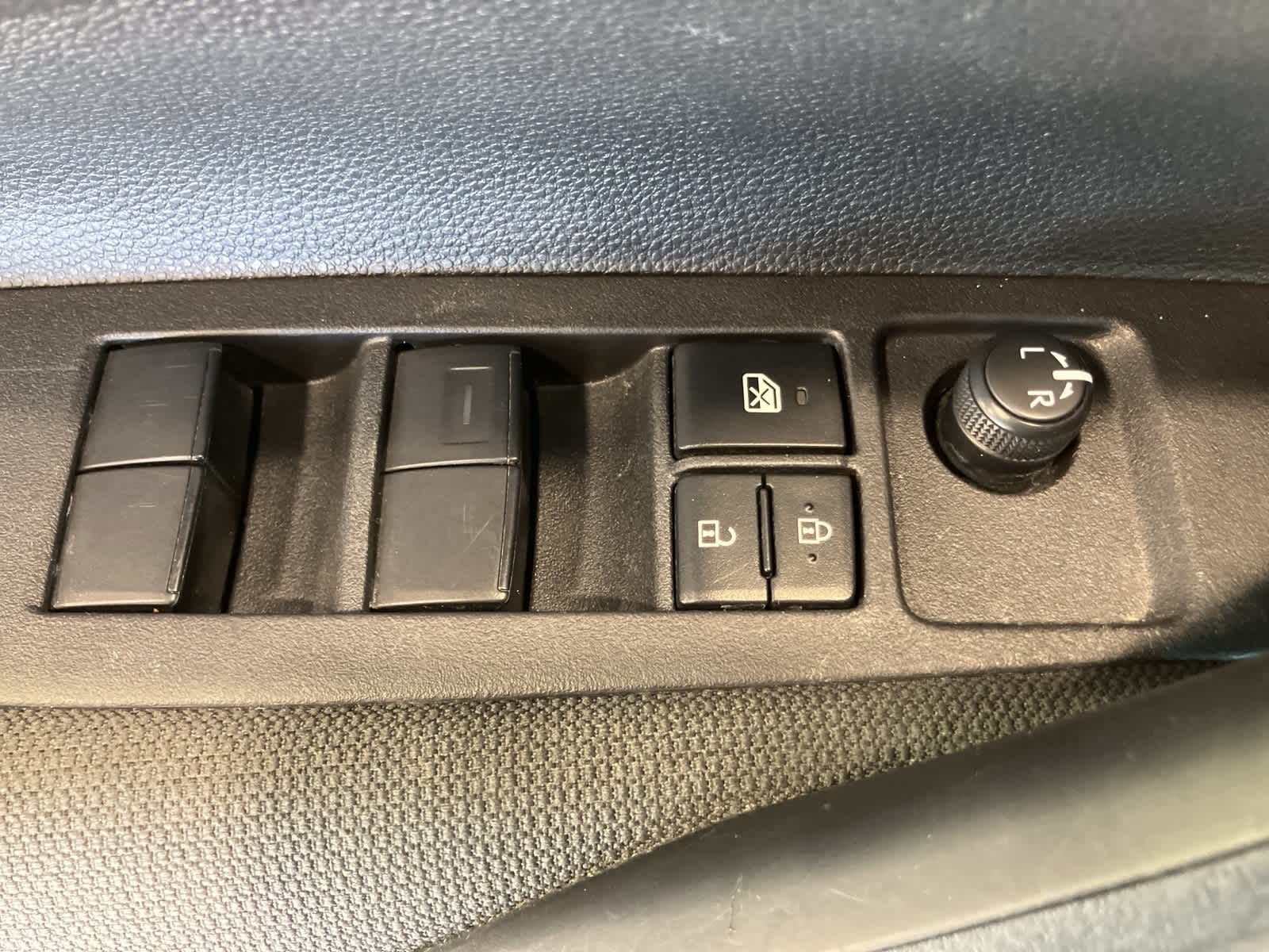 Thumbnail: 2025 Toyota Corolla - 12