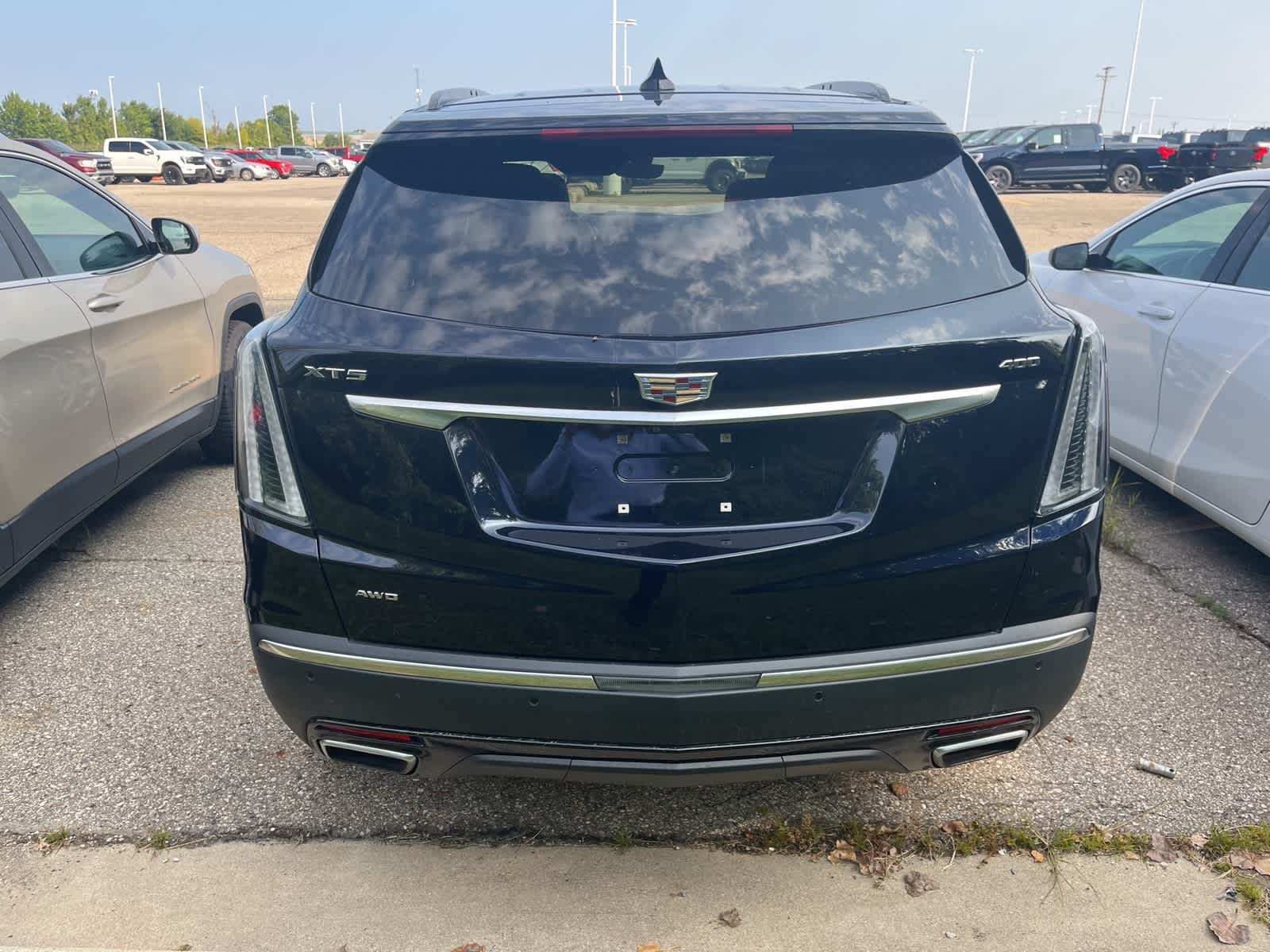 Thumbnail: 2021 Cadillac XT5 - 11