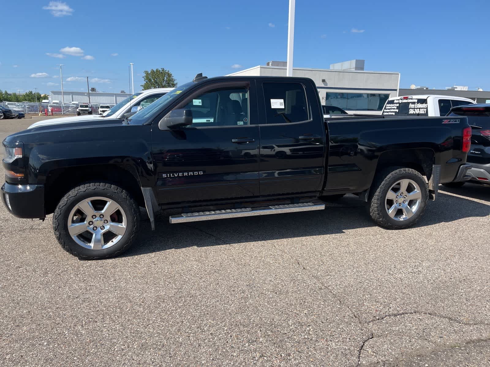 Thumbnail: 2016 Chevrolet Silverado 1500 - 4