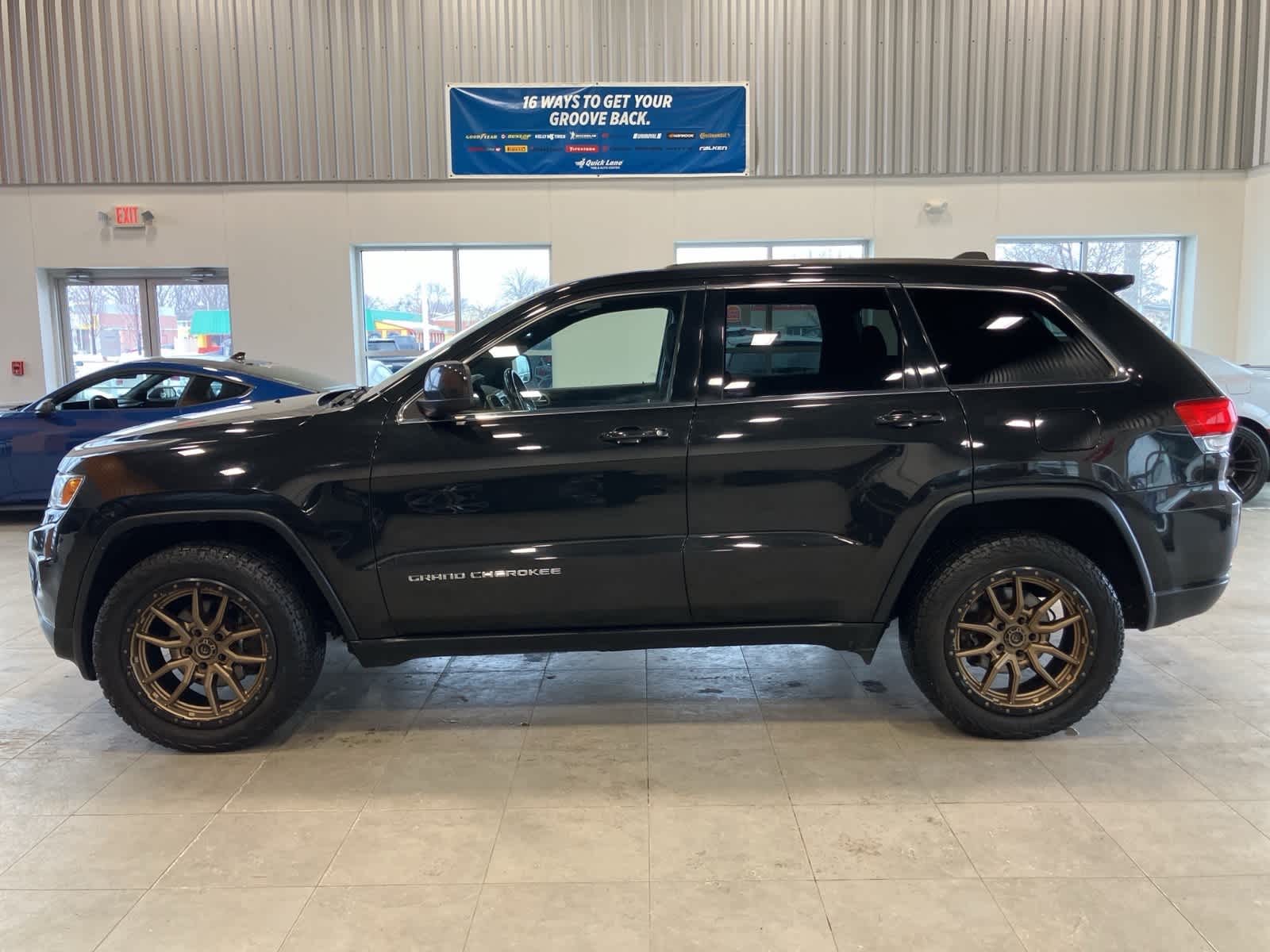 Thumbnail: 2014 Jeep Grand Cherokee - 8