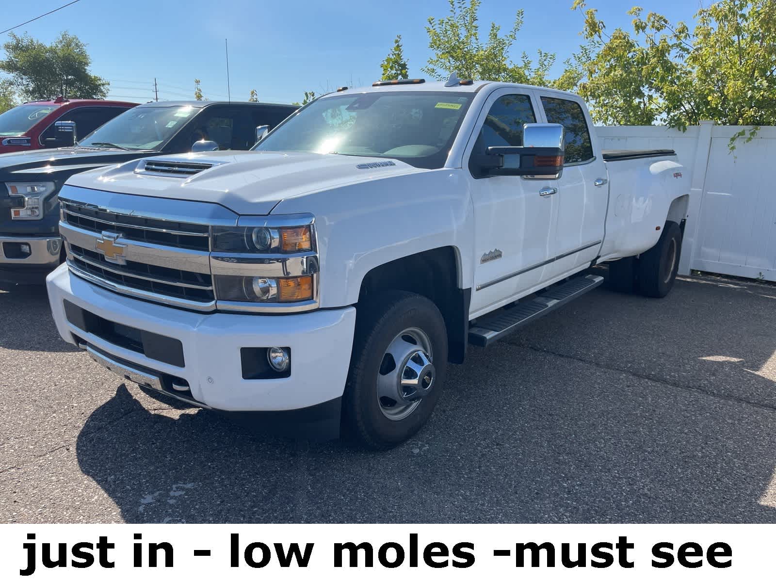 Thumbnail: 2019 Chevrolet Silverado 3500 - 1