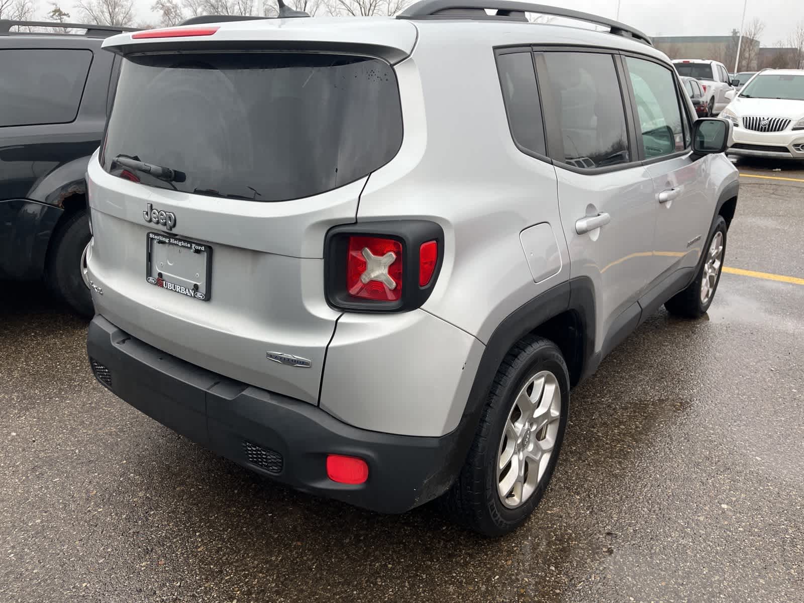 Thumbnail: 2015 Jeep Renegade - 12