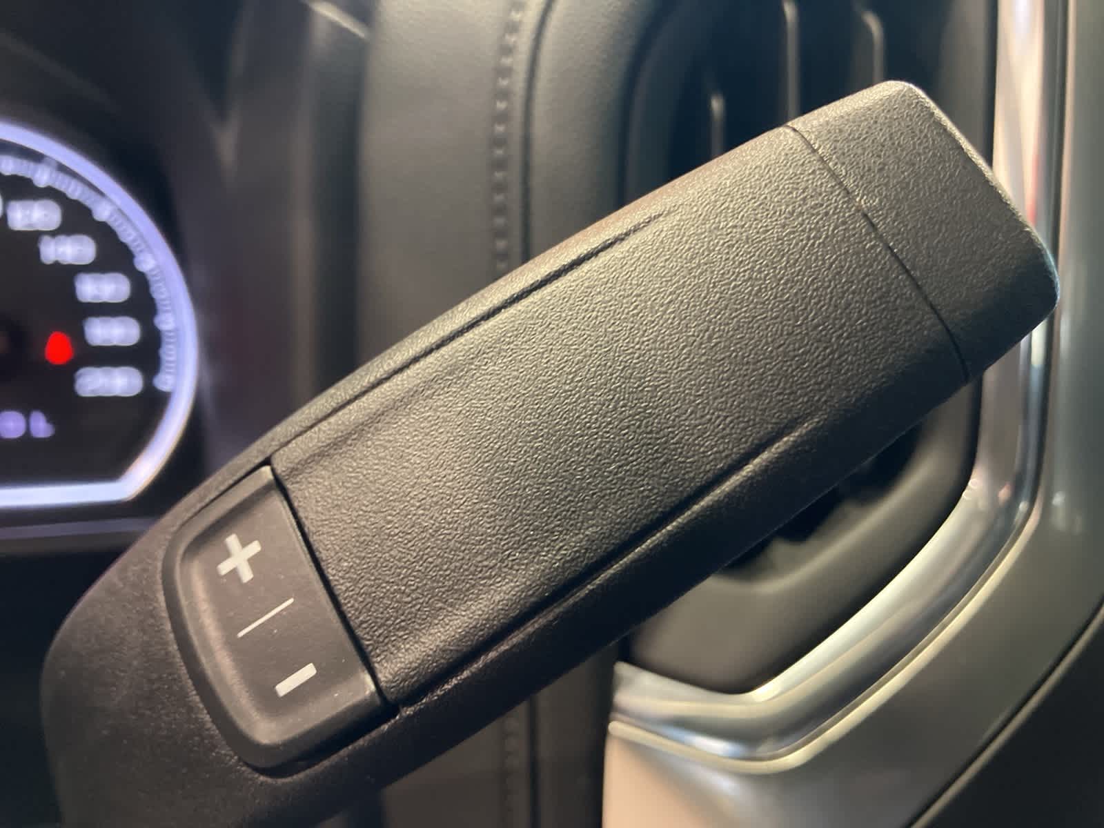 Thumbnail: 2021 Chevrolet Silverado 1500 - 24