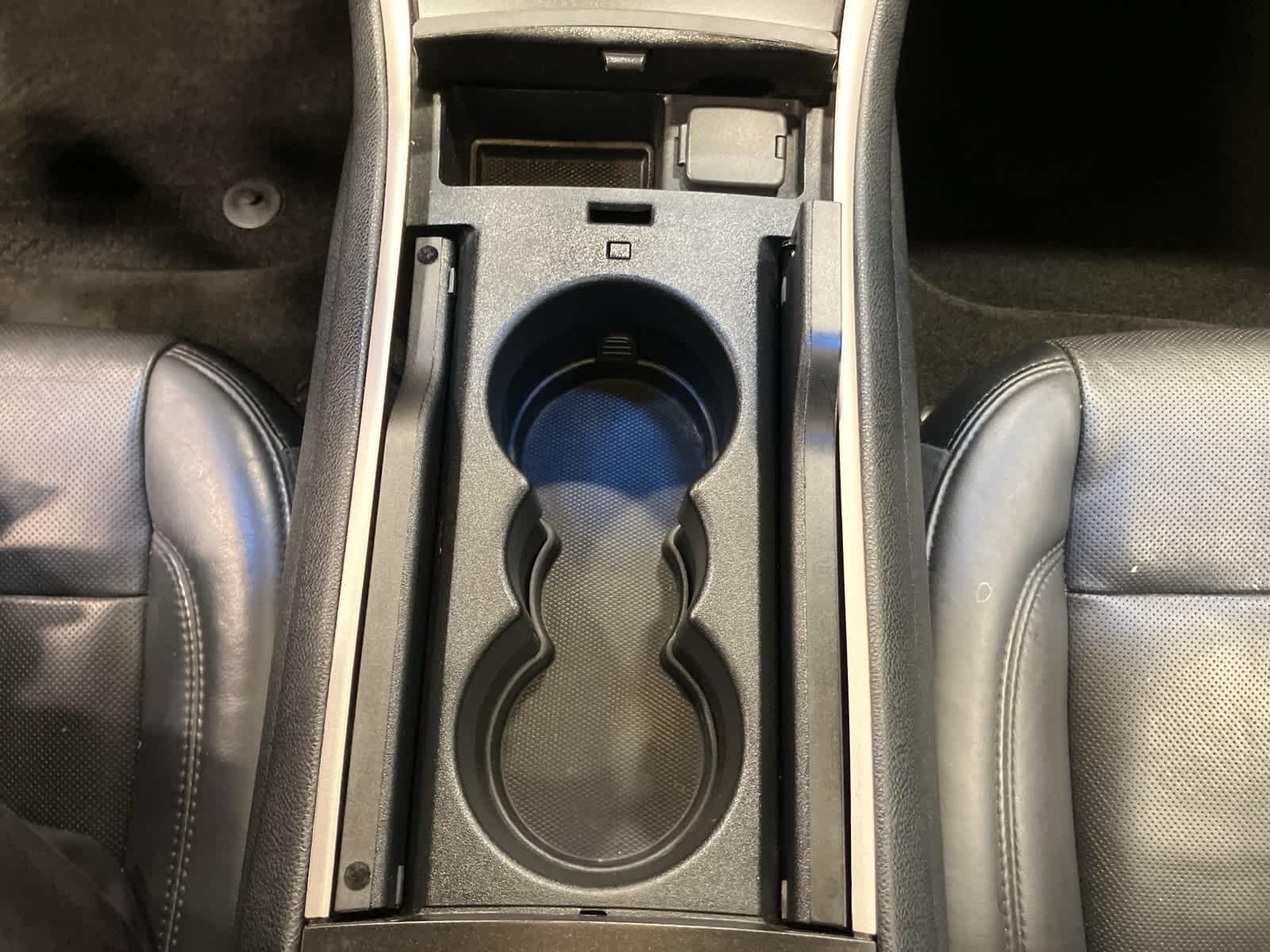 Thumbnail: 2015 Lincoln MKZ - 20