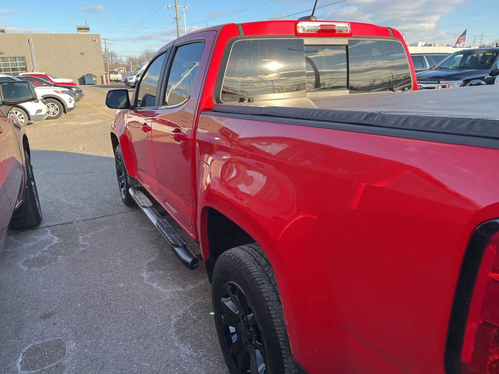 Thumbnail: 2018 Chevrolet Colorado - 11