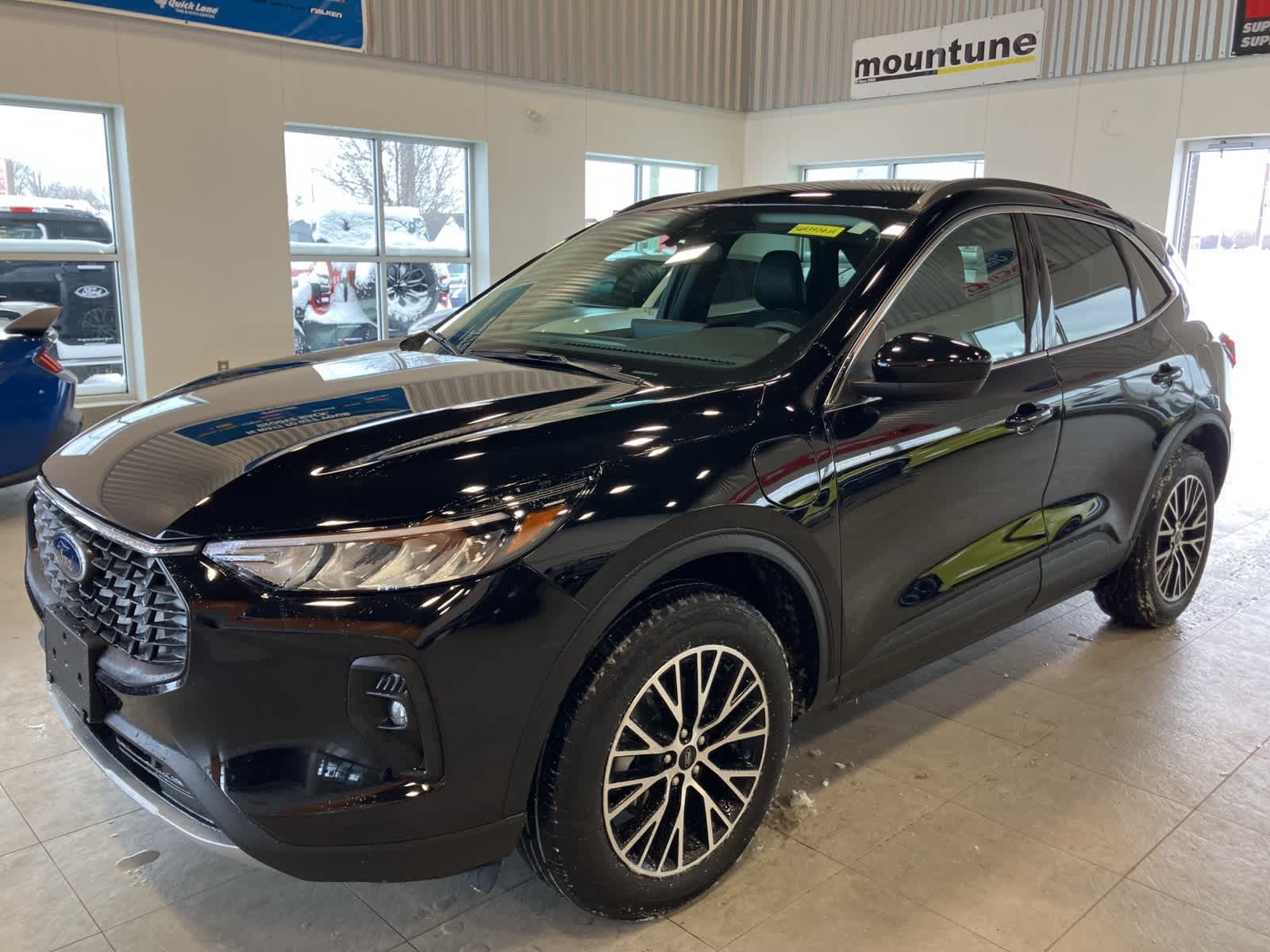 Thumbnail: 2025 Ford Escape - 1