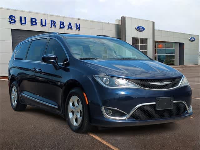 2017 Chrysler Pacifica Touring-L 7