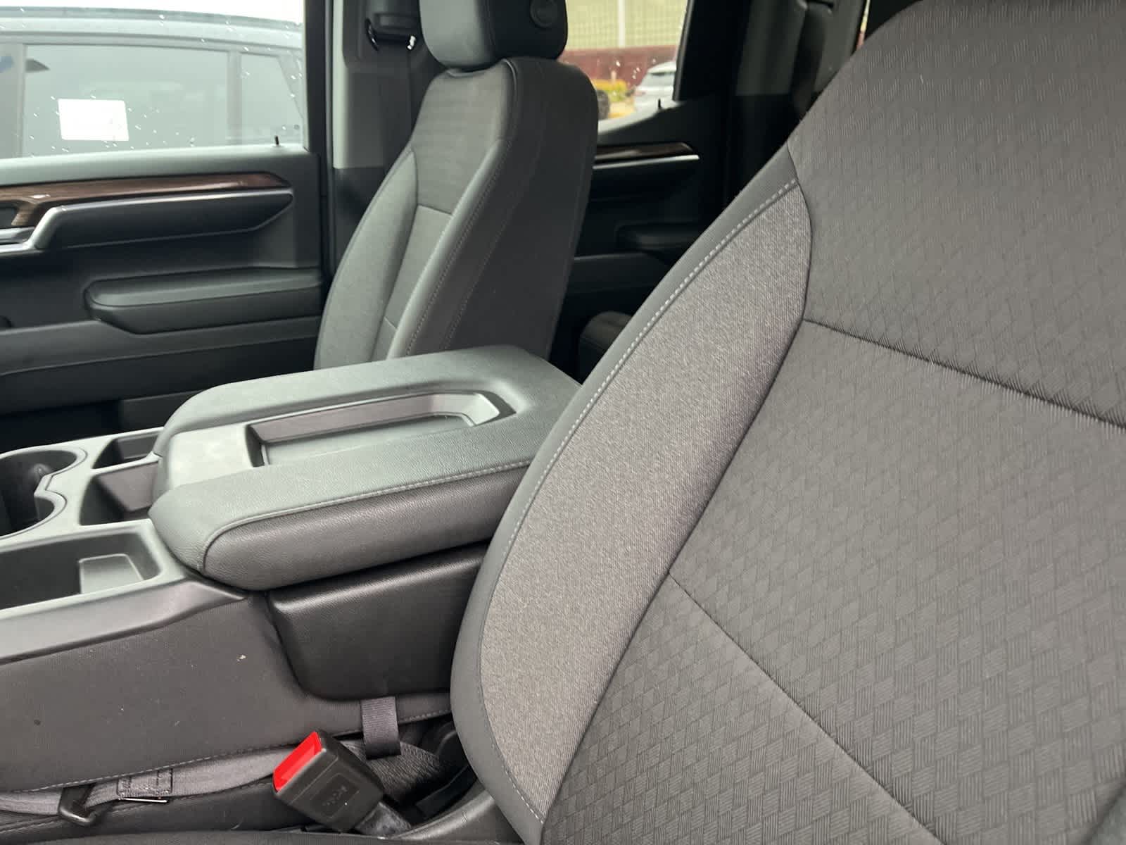 Thumbnail: 2024 Chevrolet Silverado 1500 - 23