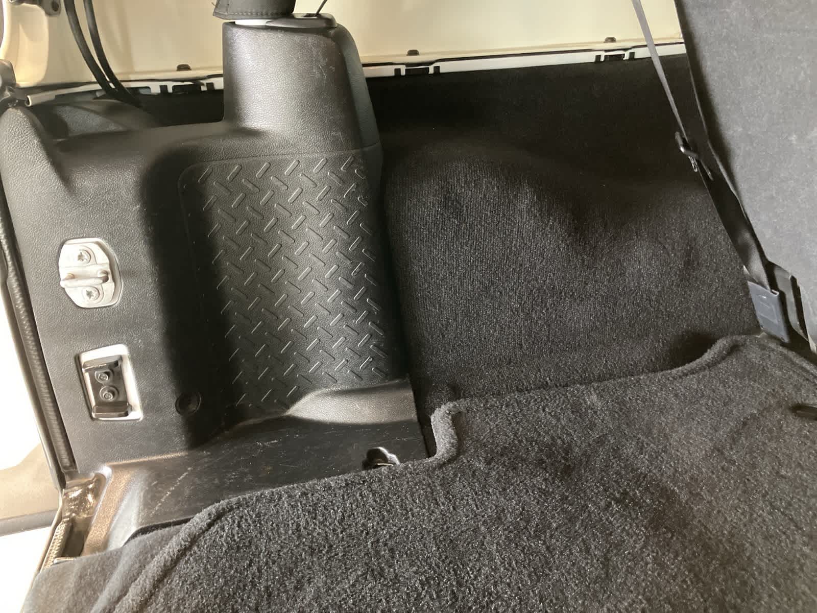 Thumbnail: 2016 Jeep Wrangler - 26