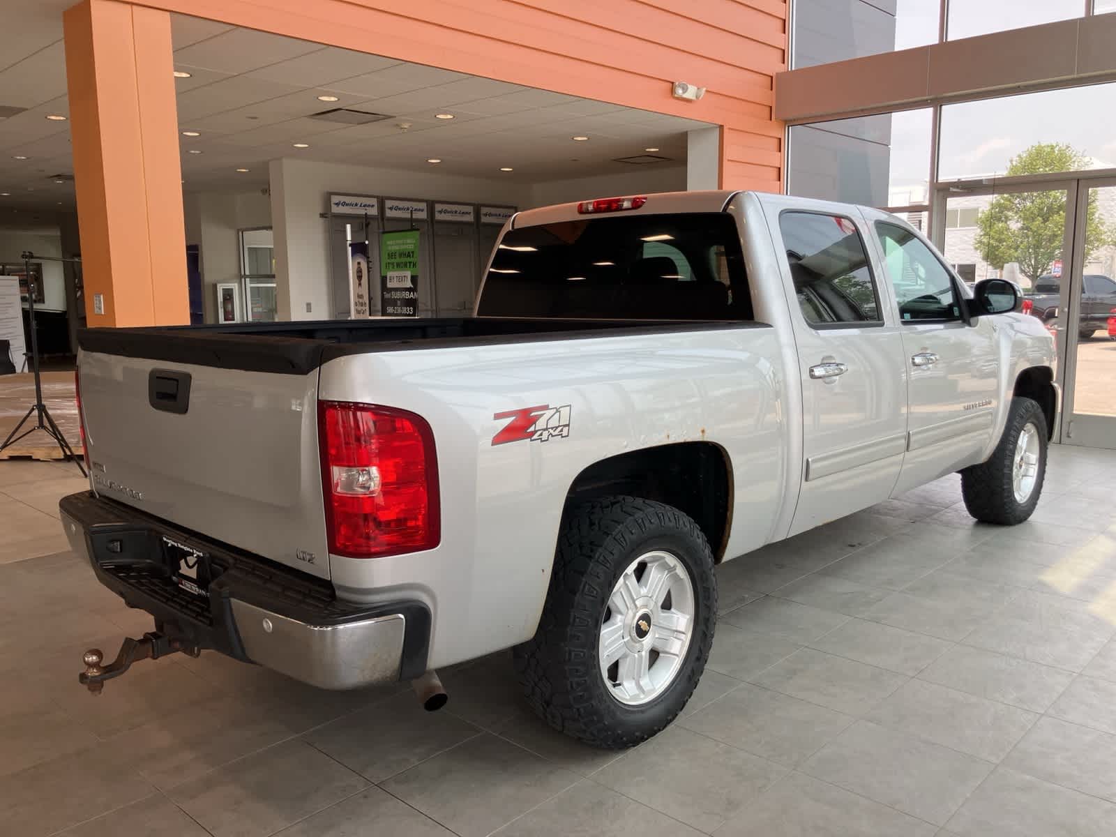 Thumbnail: 2010 Chevrolet Silverado 1500 - 4