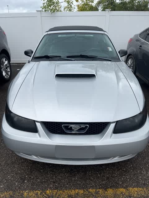 2001 Ford Mustang GT 8