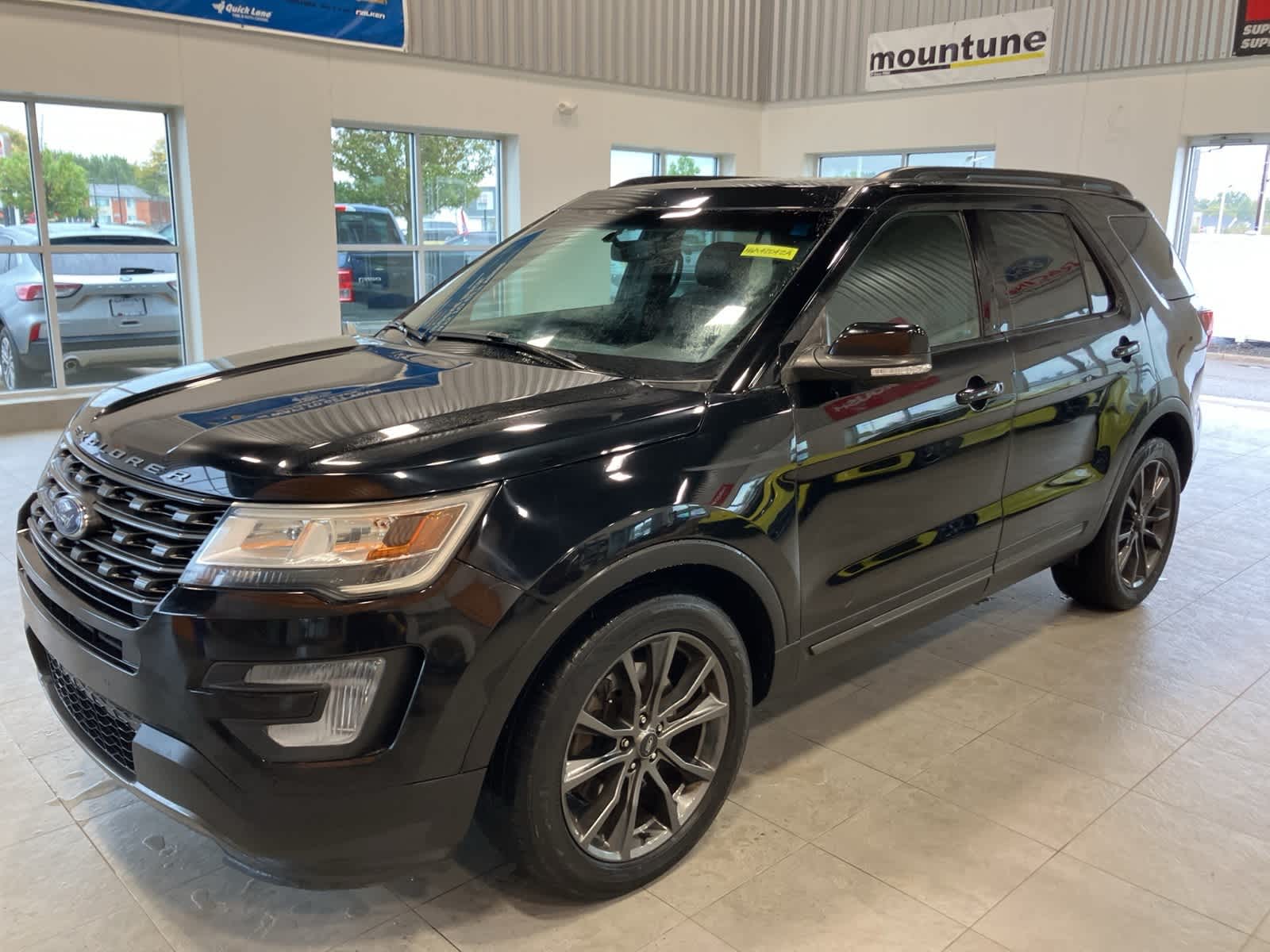 2017 Ford Explorer XLT -
                  Sterling Heights, MI