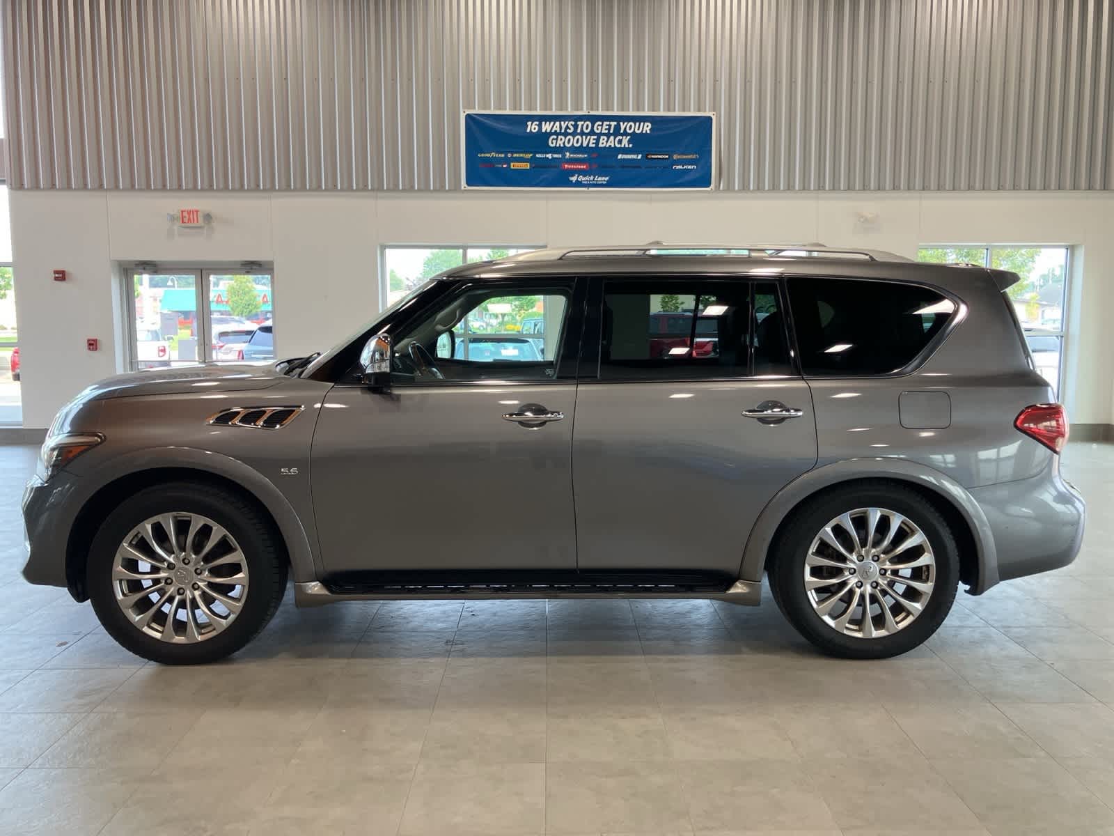 Thumbnail: 2015 INFINITI QX80 - 8