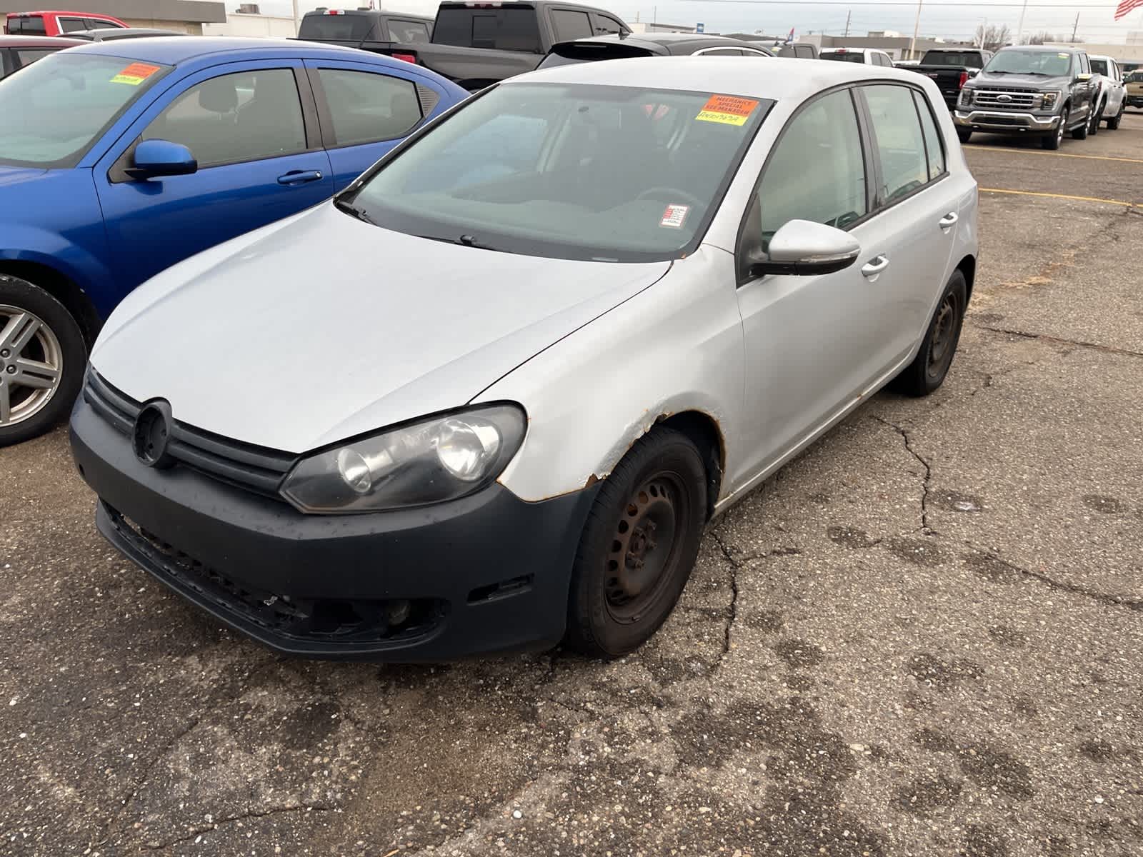 Thumbnail: 2010 Volkswagen Golf - 2