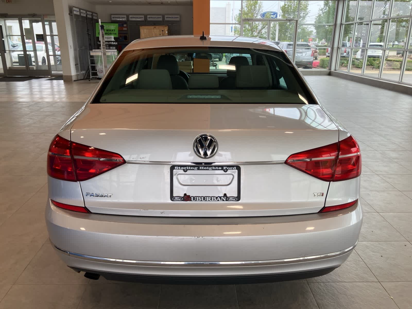 Thumbnail: 2016 Volkswagen Passat - 6
