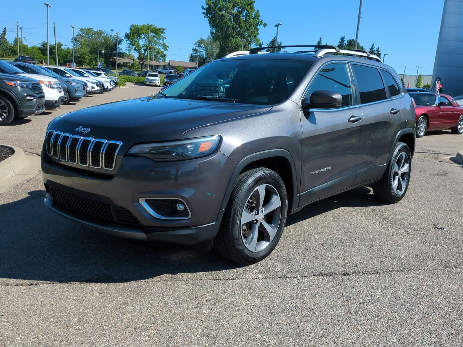 Thumbnail: 2019 Jeep Cherokee - 4
