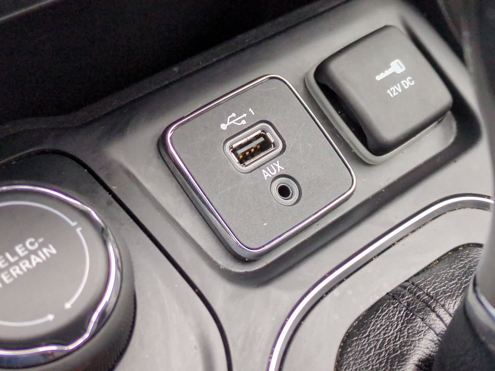 Thumbnail: 2020 Jeep Cherokee - 31