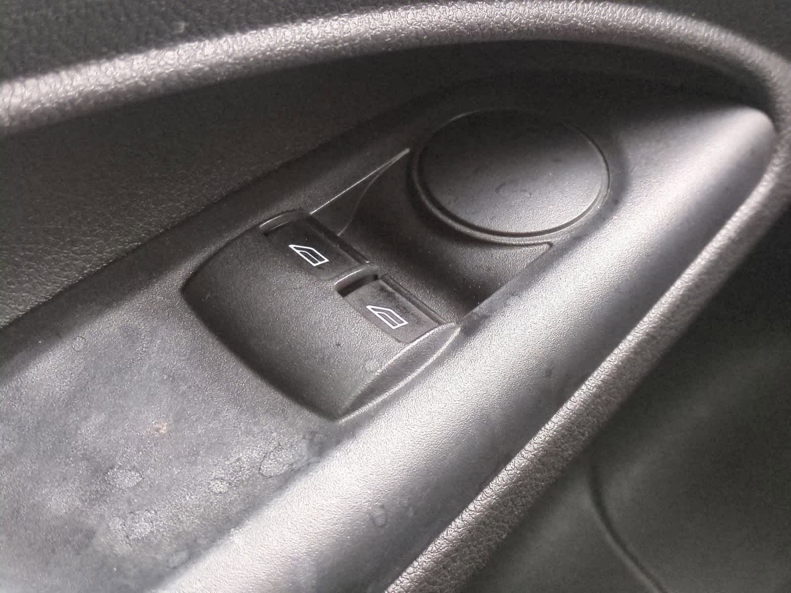 Thumbnail: 2014 Ford Transit Series - 26