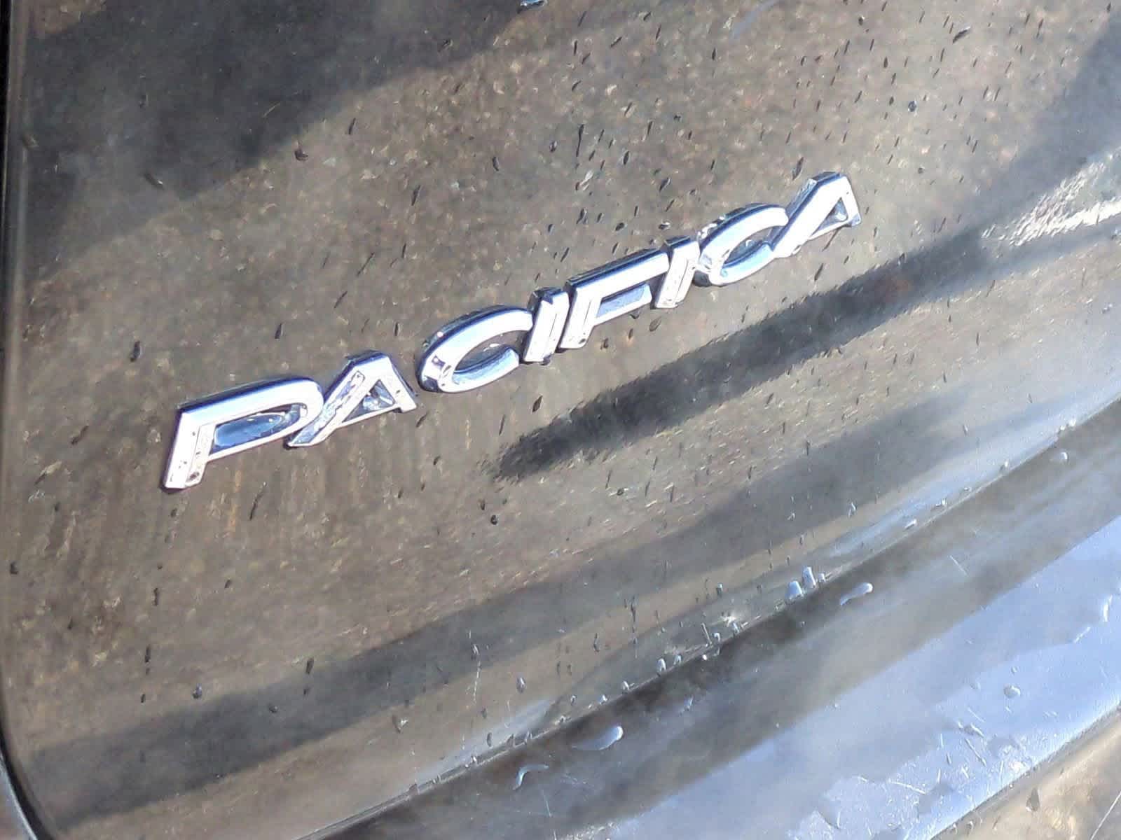 Thumbnail: 2023 Chrysler Pacifica - 13