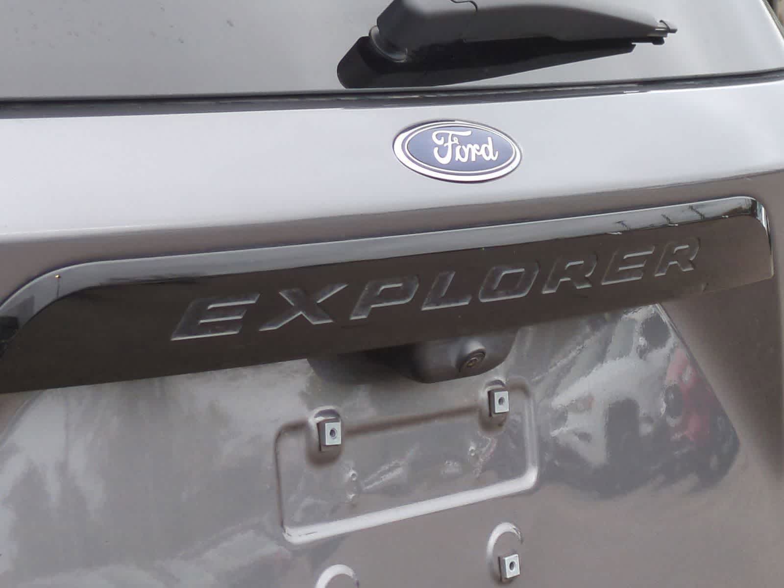 Thumbnail: 2023 Ford Explorer - 13