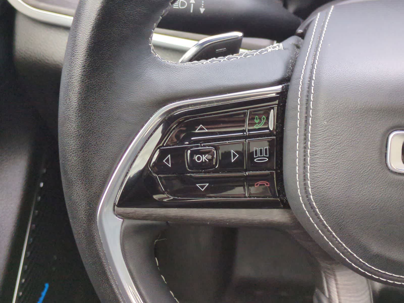 Thumbnail: 2022 Jeep Grand Cherokee - 25