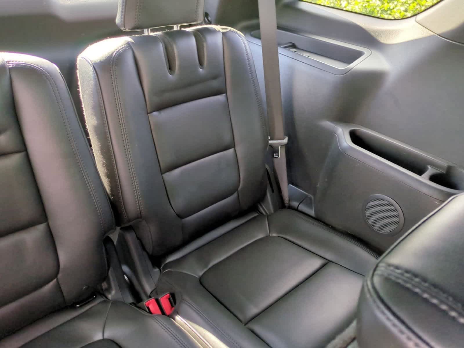Thumbnail: 2012 Ford Explorer - 21