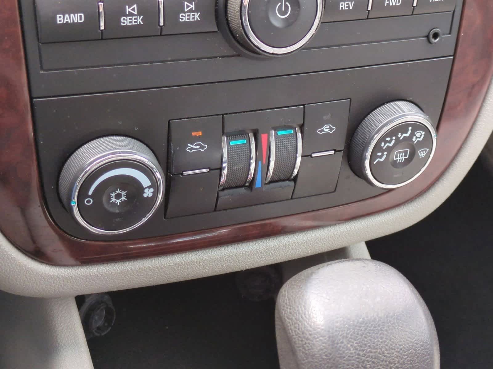 Thumbnail: 2008 Chevrolet Impala - 26