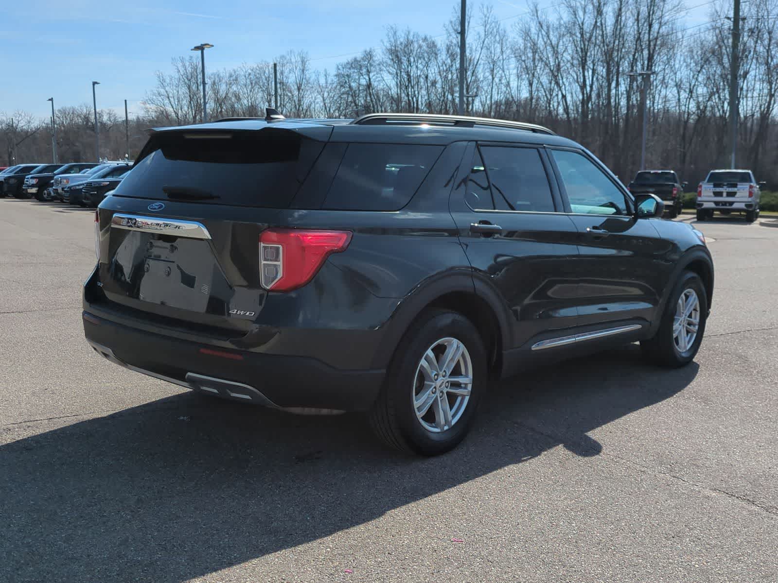 Thumbnail: 2023 Ford Explorer - 8