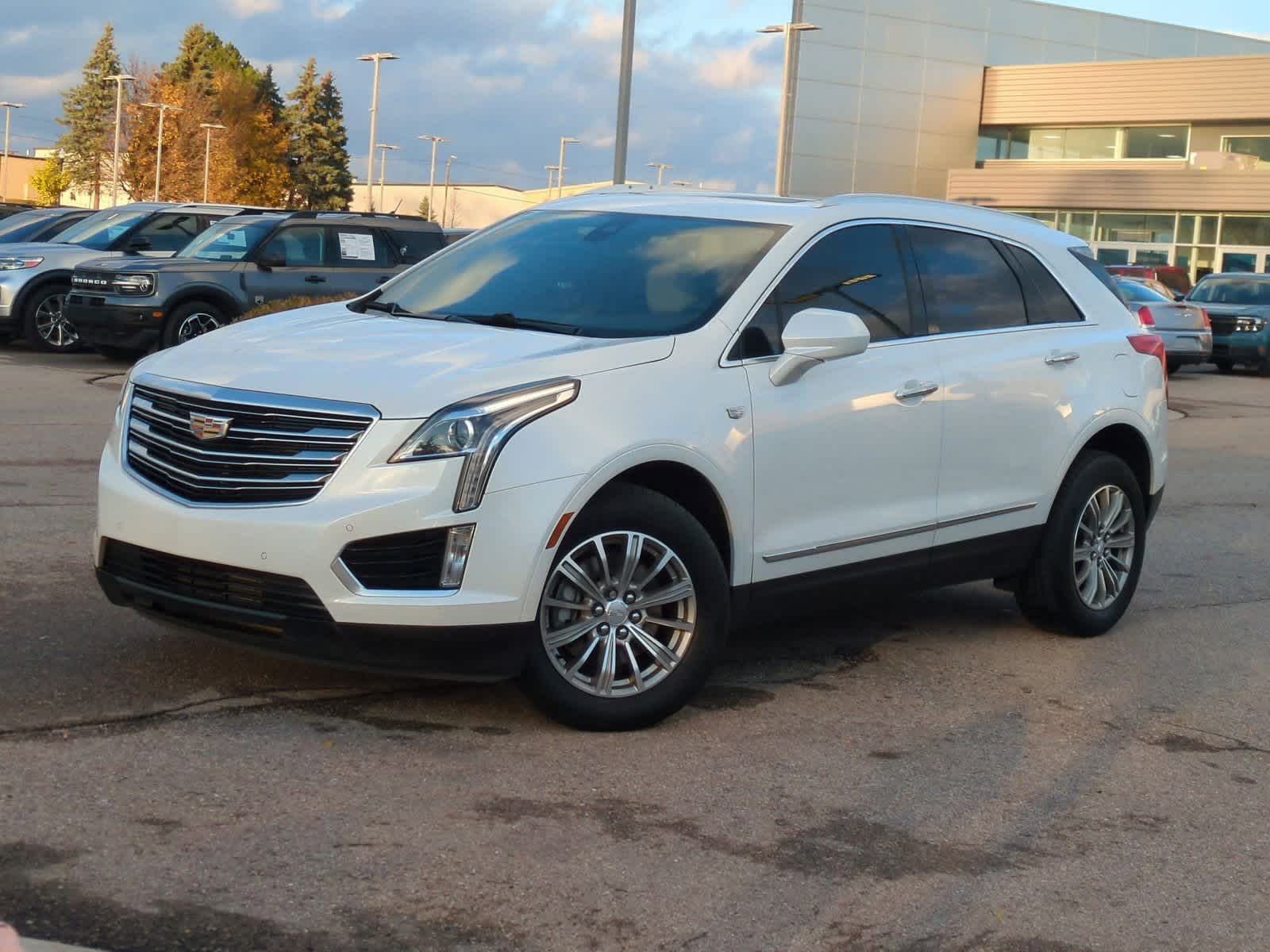 2018 Cadillac XT5 Luxury -
                  Waterford, MI