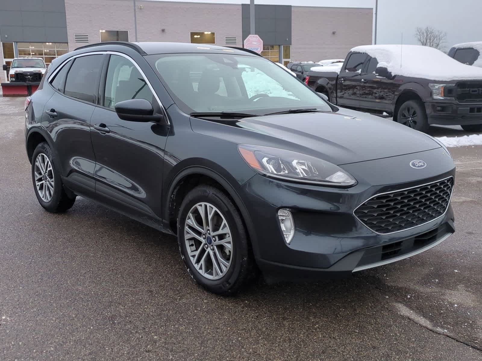 Thumbnail: 2022 Ford Escape - 2