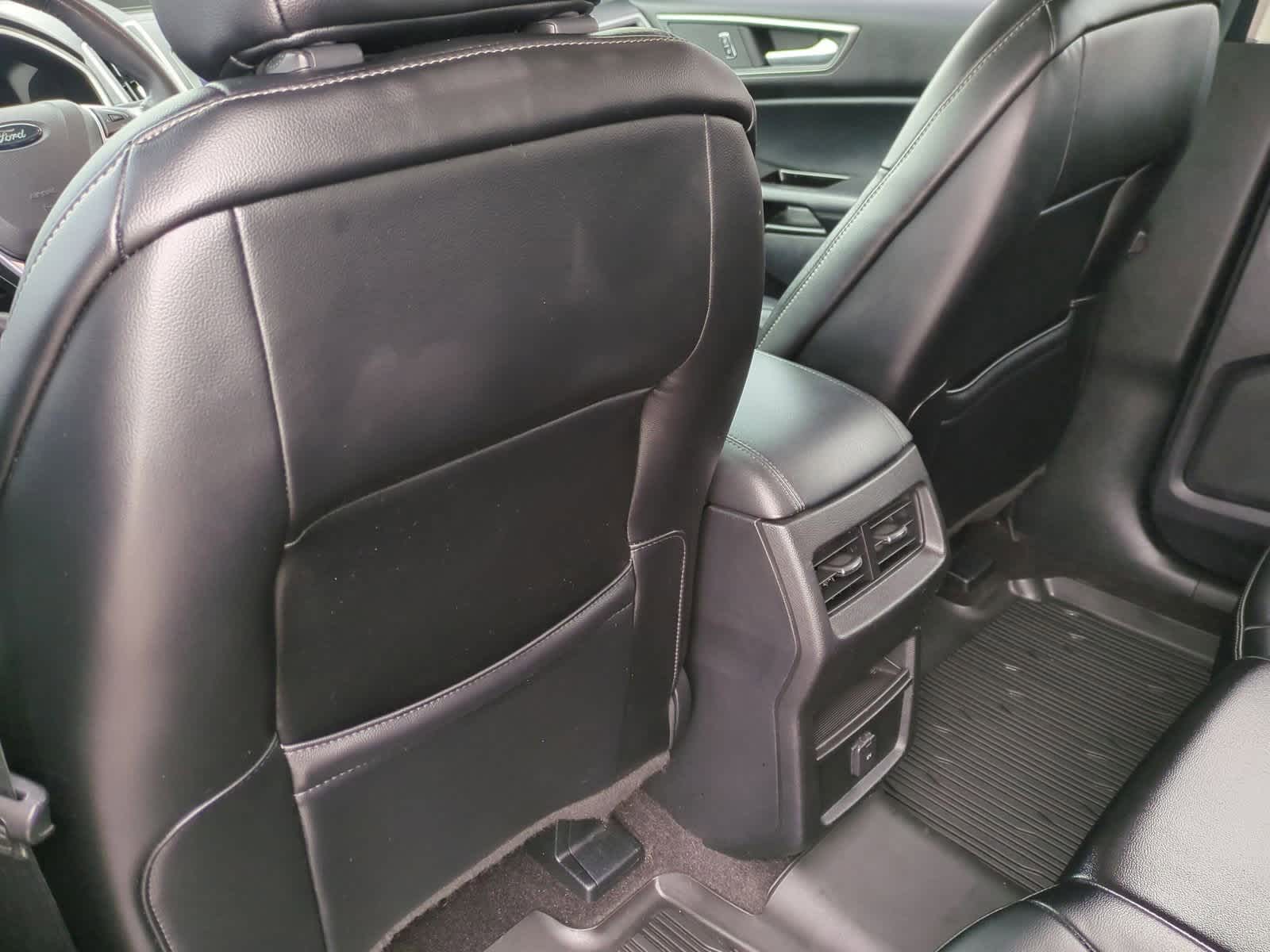 Thumbnail: 2020 Ford Edge - 18