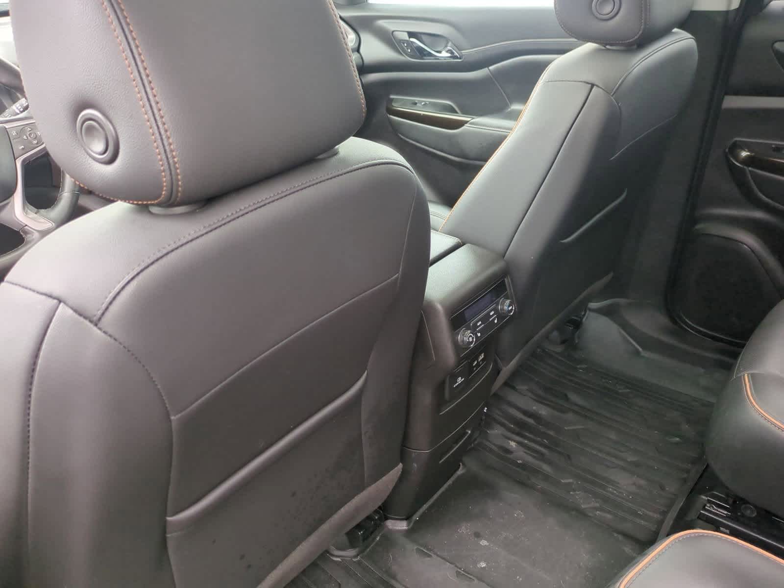 Thumbnail: 2023 GMC Acadia - 18