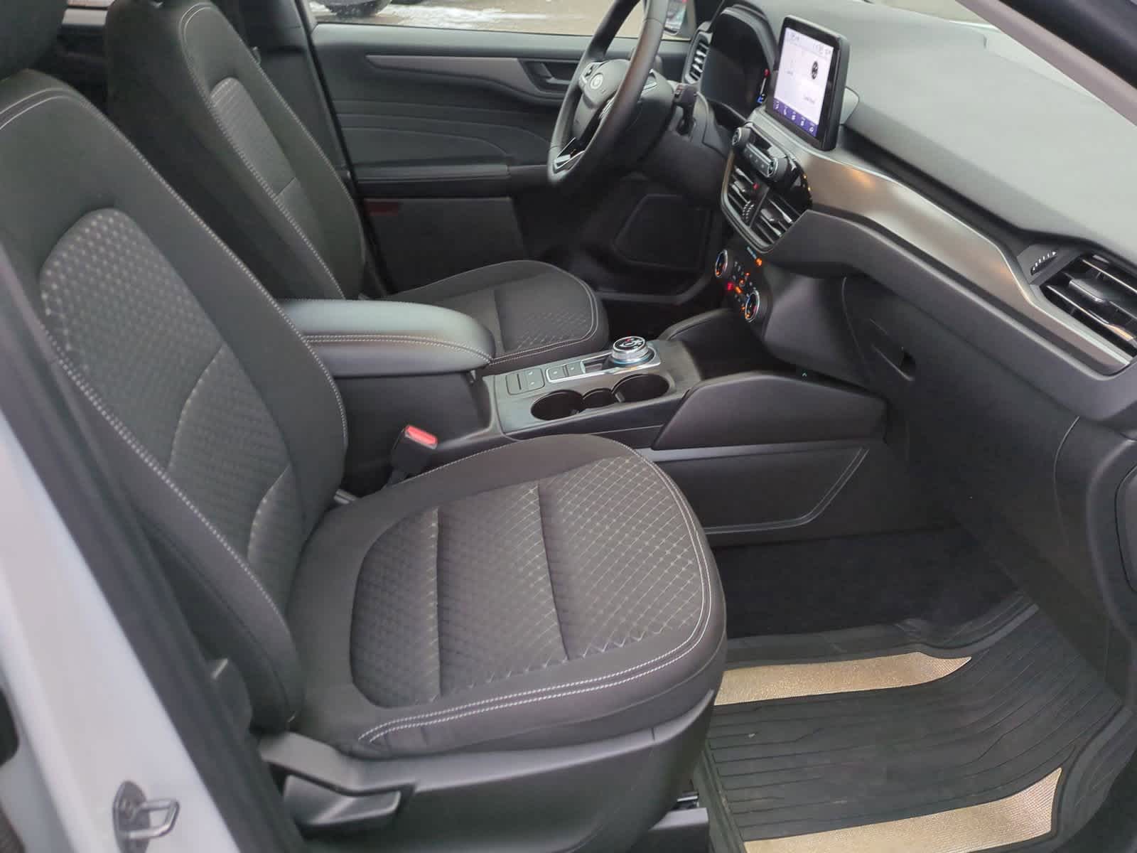 Thumbnail: 2023 Ford Escape - 21