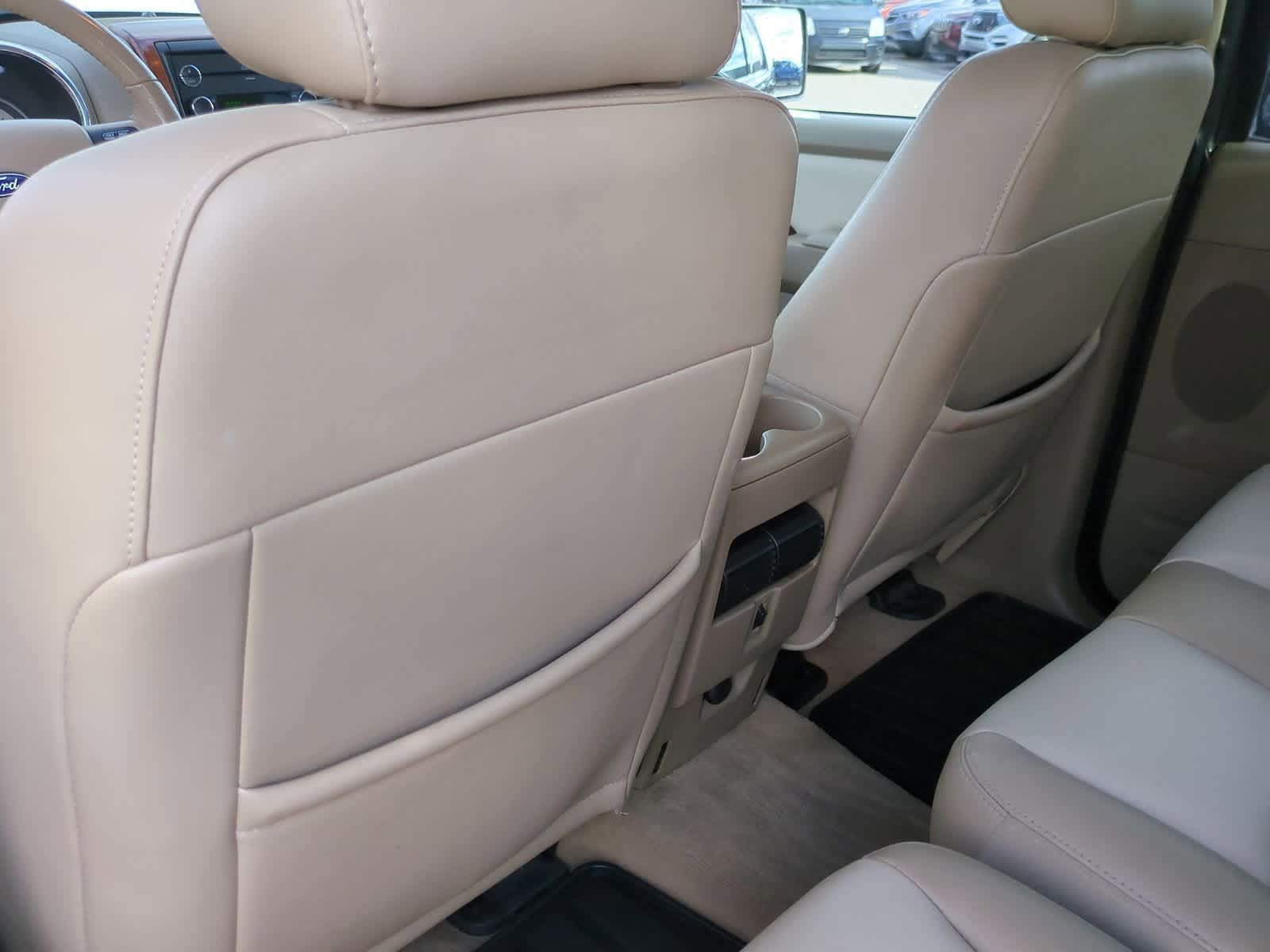 Thumbnail: 2008 Ford Explorer - 17