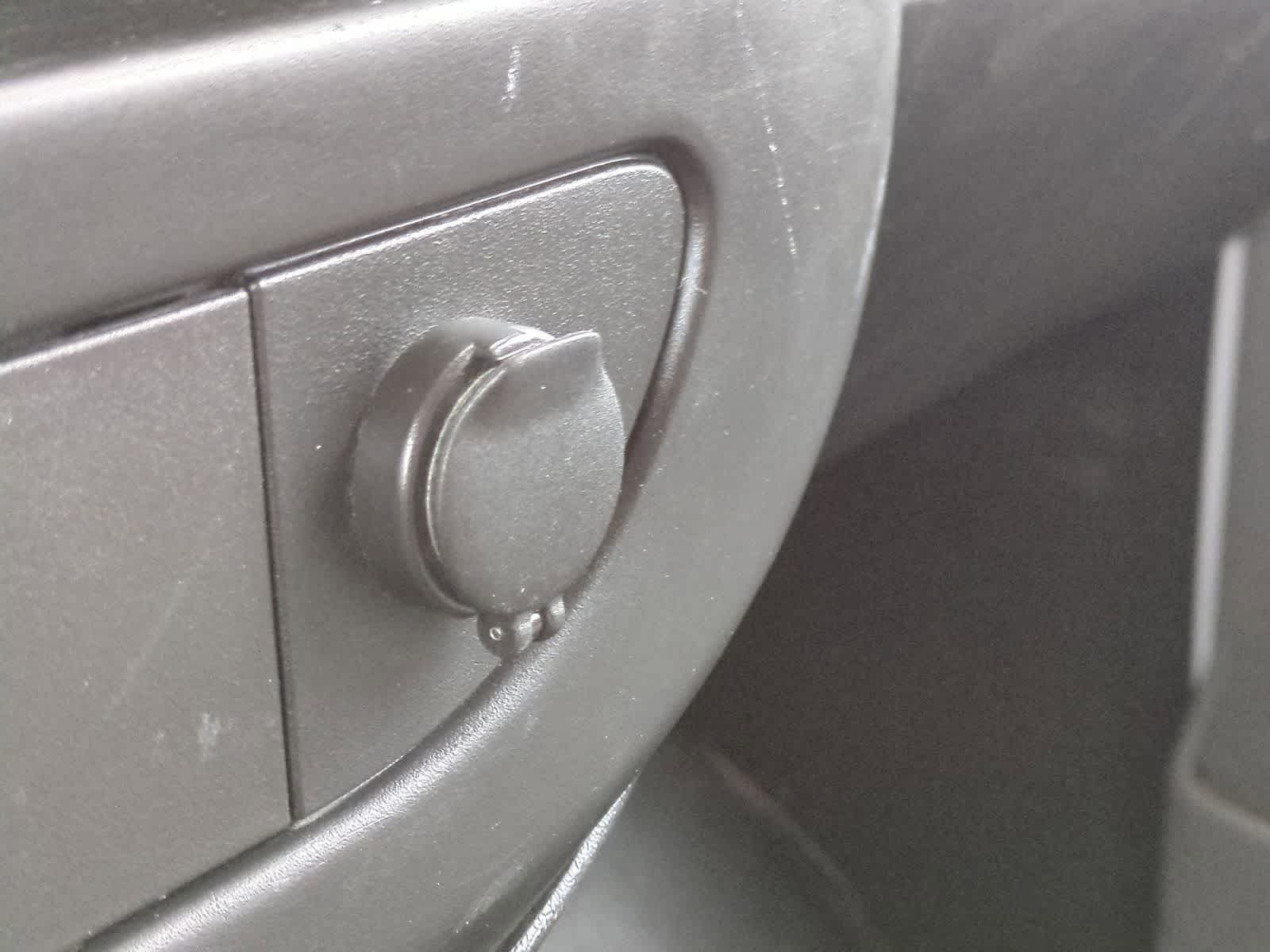 Thumbnail: 2013 Chevrolet Express - 29