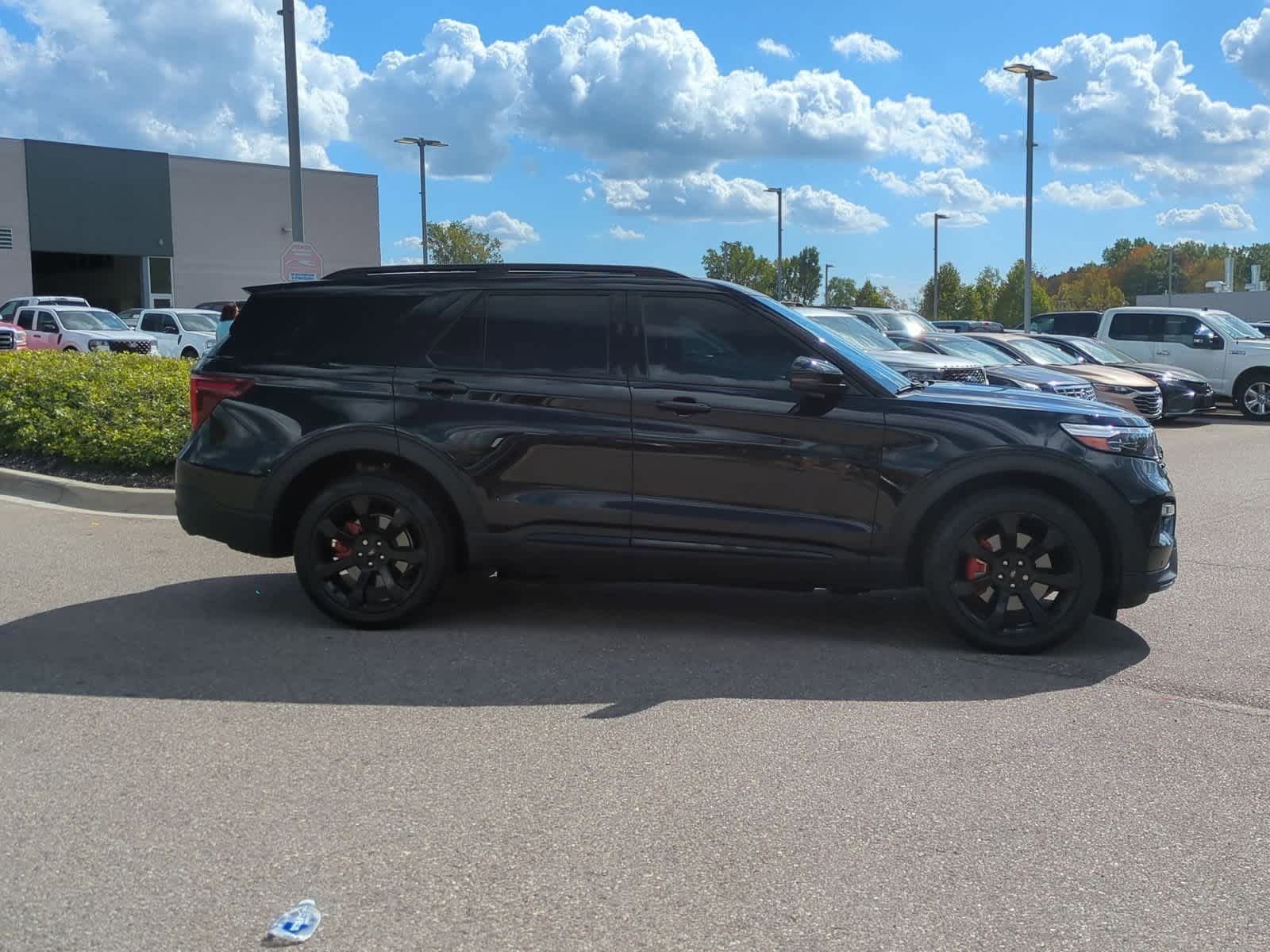 Thumbnail: 2023 Ford Explorer - 9