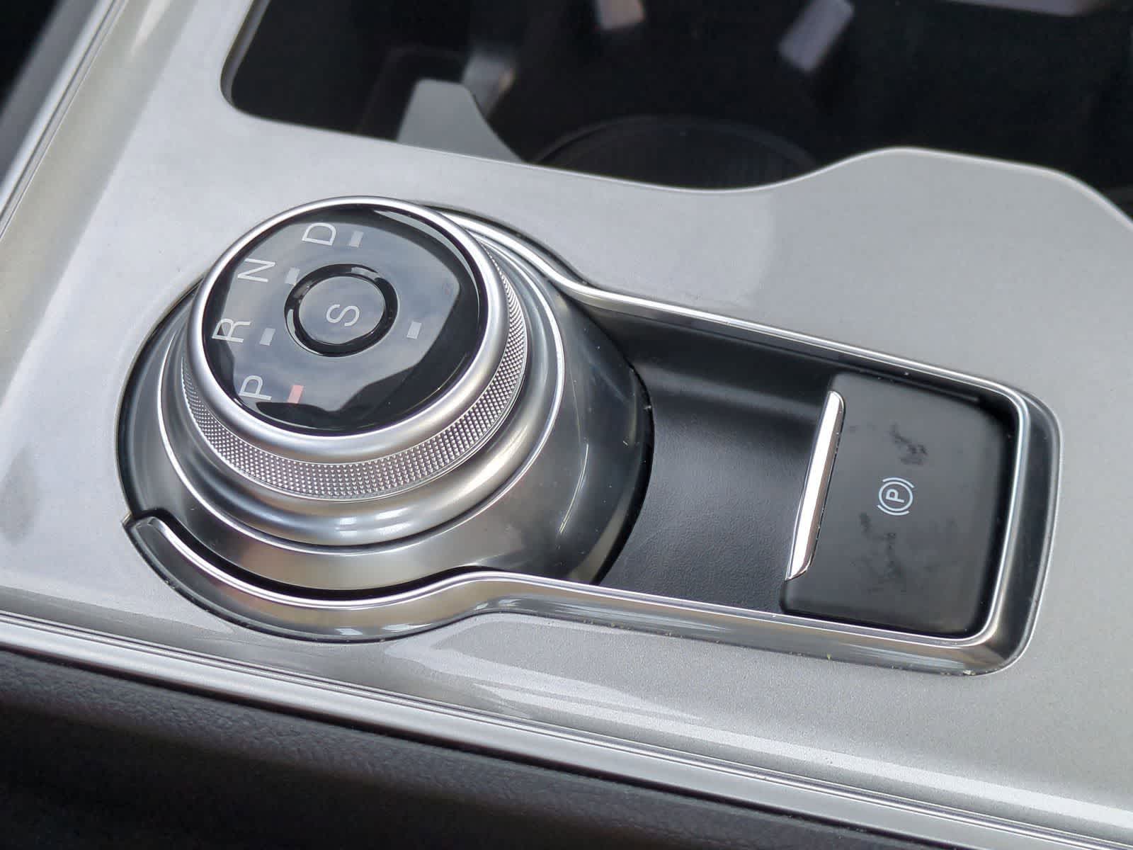 Thumbnail: 2023 Ford Edge - 33